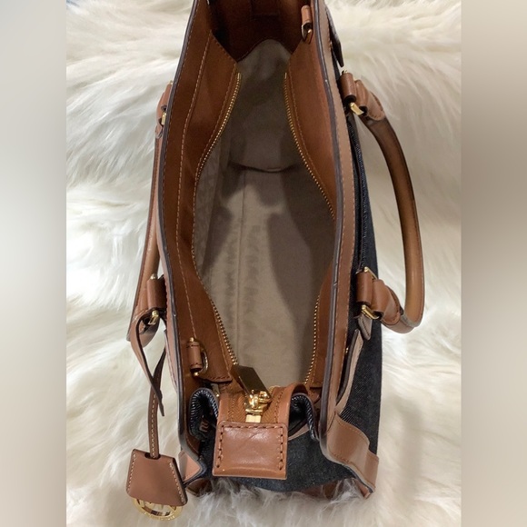 LIKE NEW👜MICHAEL Michael Kors Corner Frame Dillon Large Satchel - Picture 15 of 16